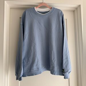 daily drills light blue layered sweatshirt